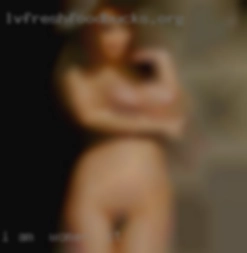 I am women in CT  Fairy Laidback and enjoy relaxing.